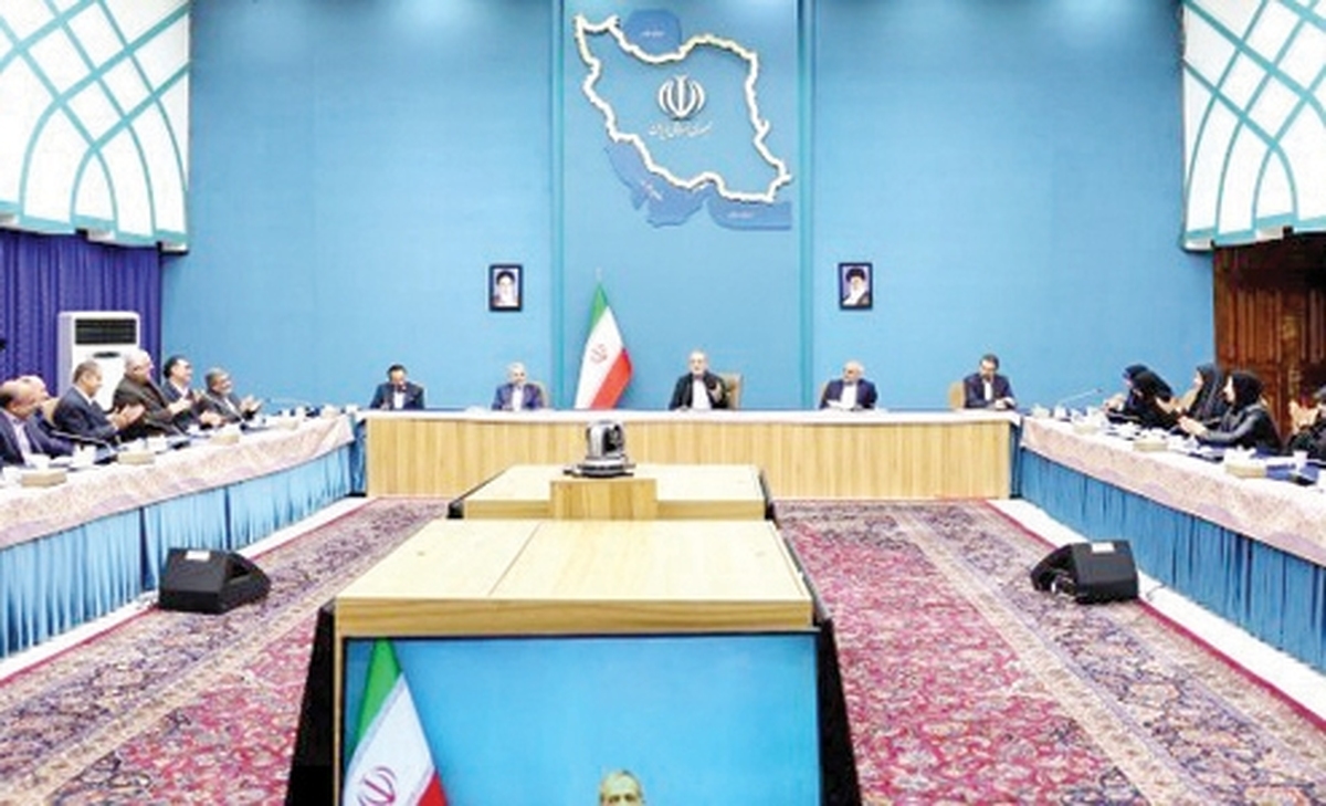 نمي‌پذيرم كه ايران از هيچ كشور ديگري عقب‌تر باشد