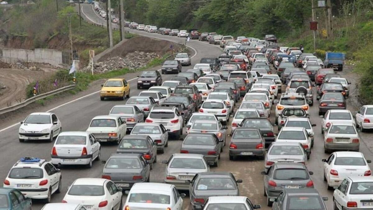 ترافیک سنگین در محورهای هراز و چالوس ترافیک سنگین در محورهای هراز و چالوس