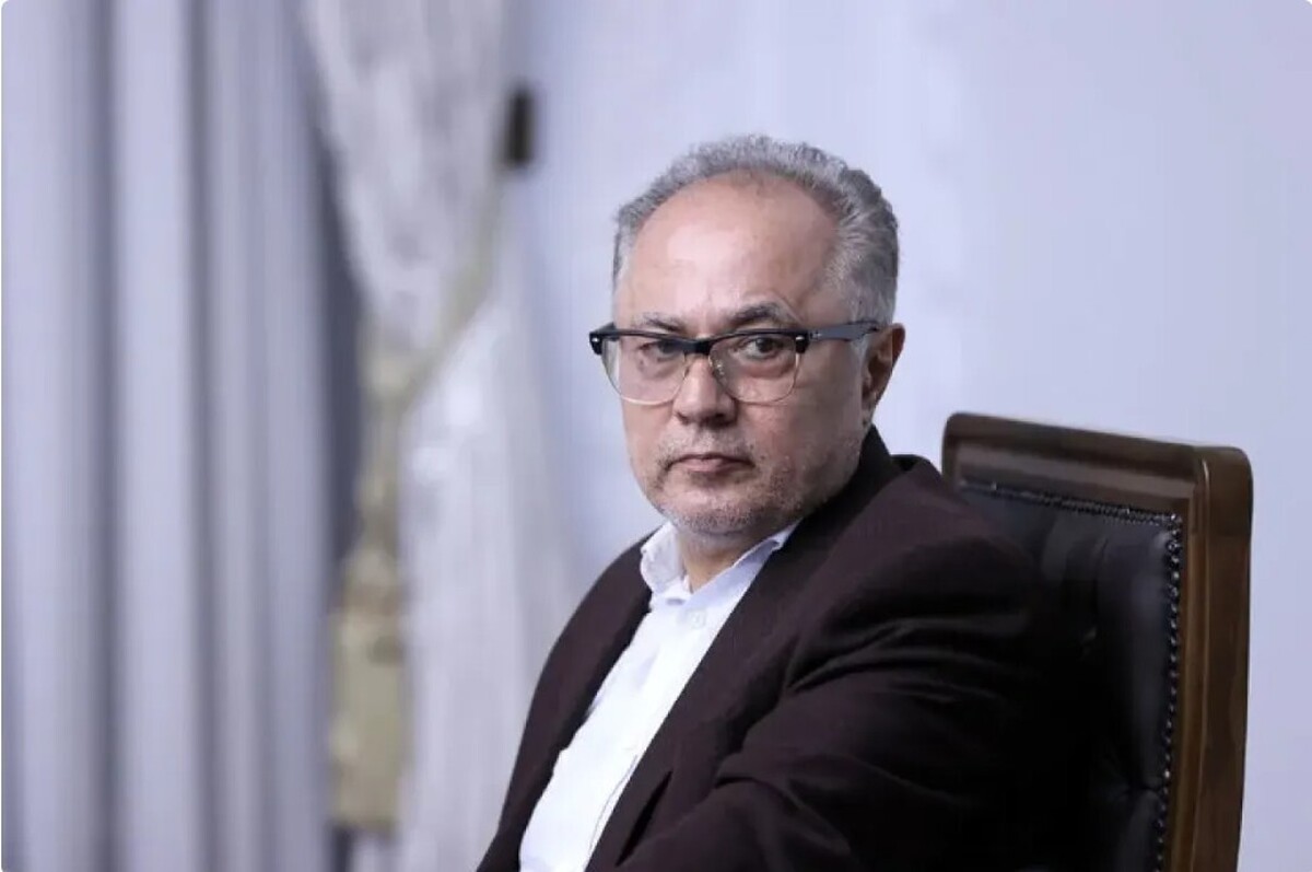 دبیری با شعری از حافظ از دولت خداحافظی کرد