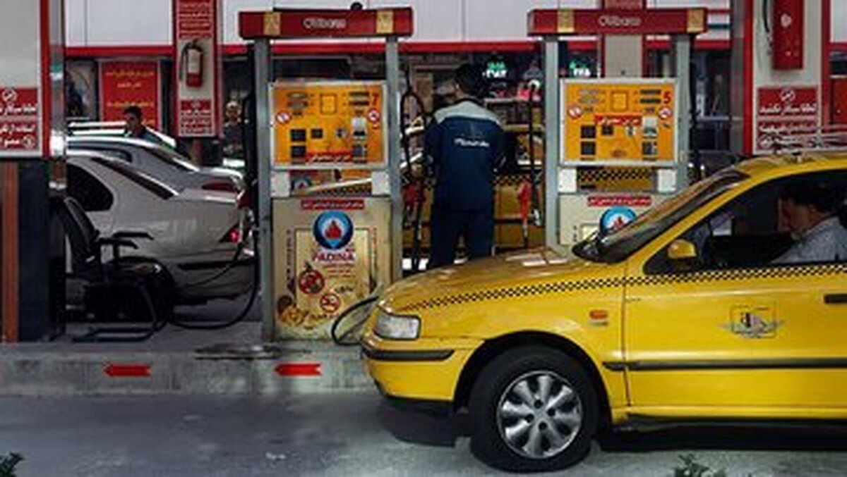 بیاطلاعی مدیر عامل شرکت ملی پخش فرآوردههای نفتی کشور از فروش بنزین ۳۰ هزار تومانی بیاطلاعی مدیر عامل شرکت ملی پخش فرآوردههای نفتی کشور از فروش بنزین ۳۰ هزار تومانی