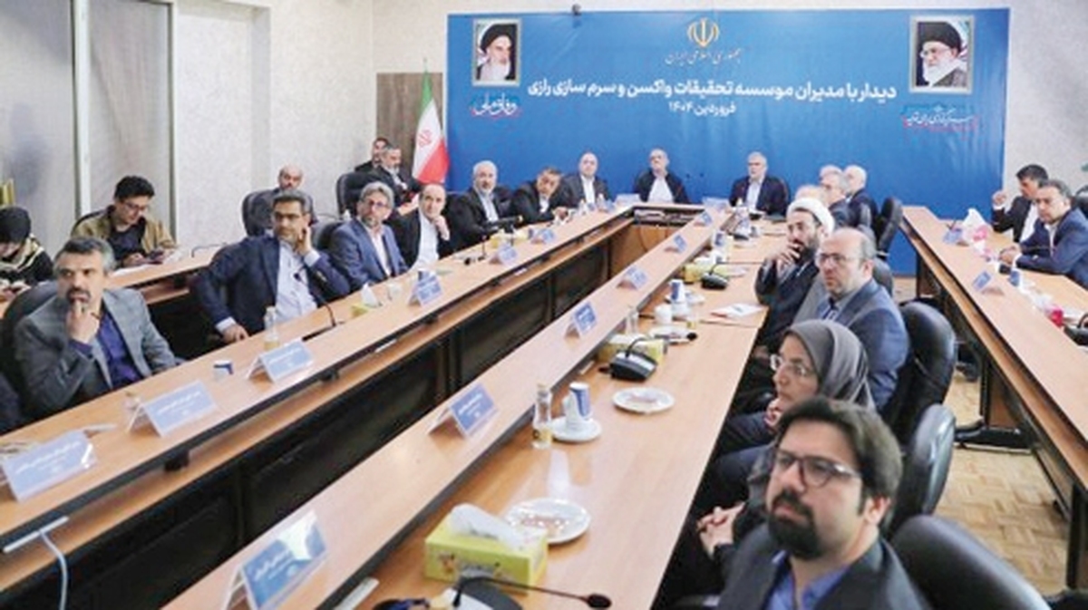 گلایههای پزشکیان از رانتهای ارزی گلایههای پزشکیان از رانتهای ارزی