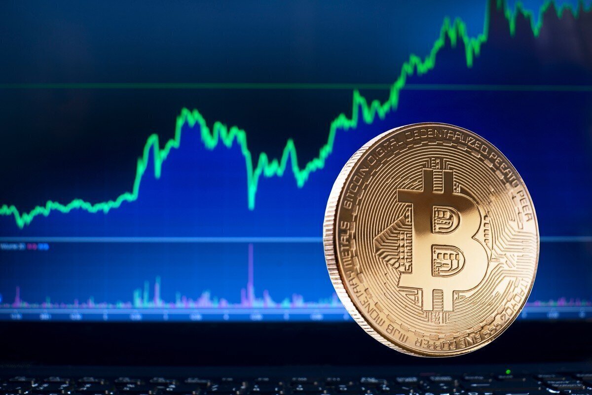 قیمت انواع رمرز ارز امروز ۵ فروردین ۱۴۰۴ / بیت کوین چند شد؟