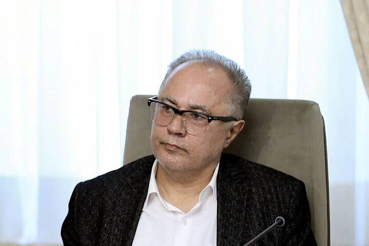 معاون پزشکیان برای تعطیلات نوروز به قطب جنوب سفر کرد؟