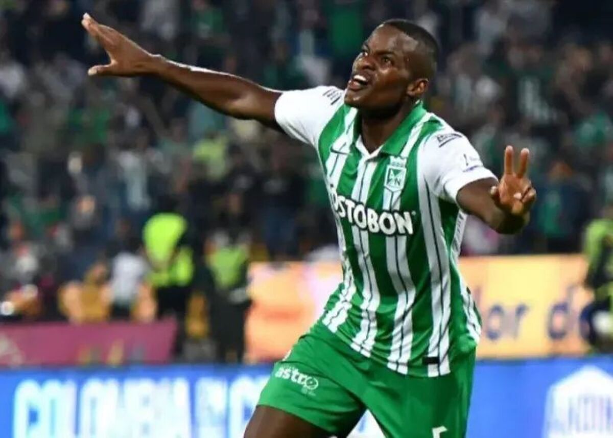 سکته گزینه مدنظر پرسپولیس وسط زمین مسابقه!