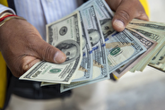 پیش بینی قیمت دلار در ۱۰ روز آینده چگونه است؟
