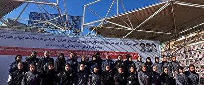 اولین تصویر از دختران تیم ملی فوتبال بعد از بازگشت به ایران