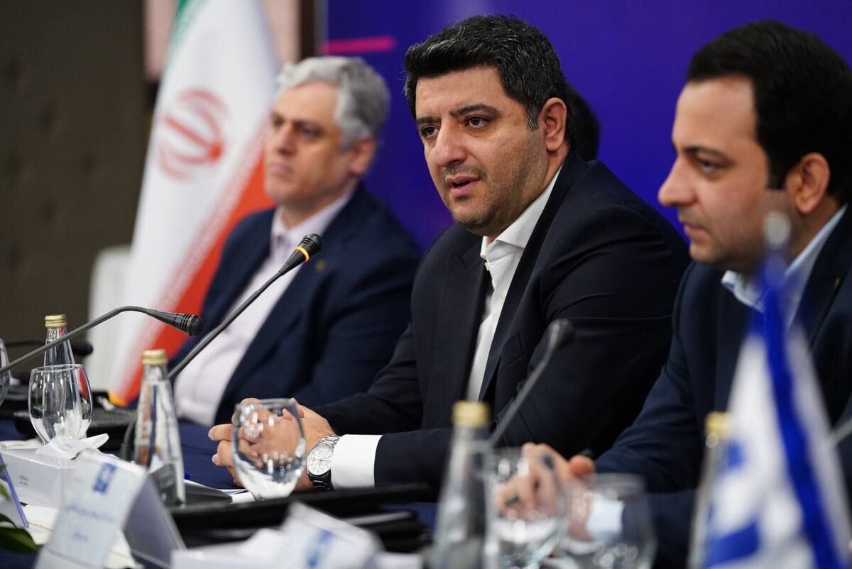 اصلاح نگاه ذینفعان مختلف به نظام بانکی یکی از مهمترین ضرورتها در نظام اقتصادی کشور است اصلاح نگاه ذینفعان مختلف به نظام بانکی یکی از مهمترین ضرورتها در نظام اقتصادی کشور است