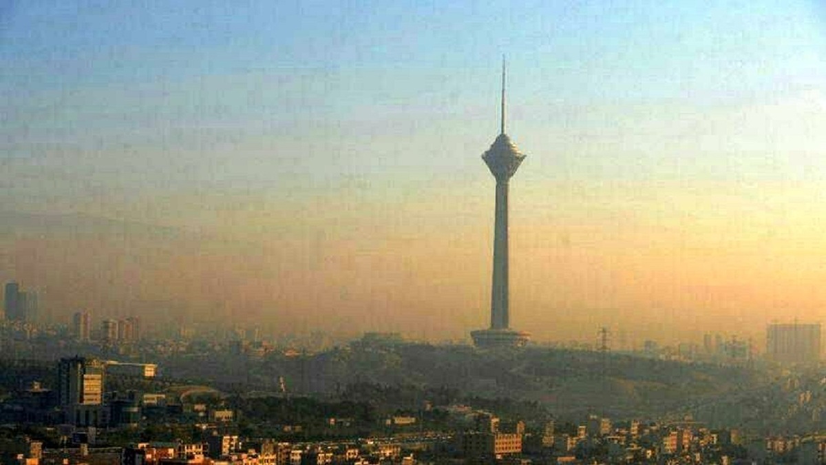 سرعت طوفان در تهران به ۹۰ کیلومتر رسید/طوفان به شهرهای شمالی هم میرسد سرعت طوفان در تهران به ۹۰ کیلومتر رسید/طوفان به شهرهای شمالی هم میرسد