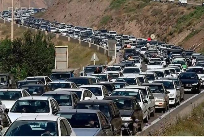ترافیک در محور چالوس سنگین است