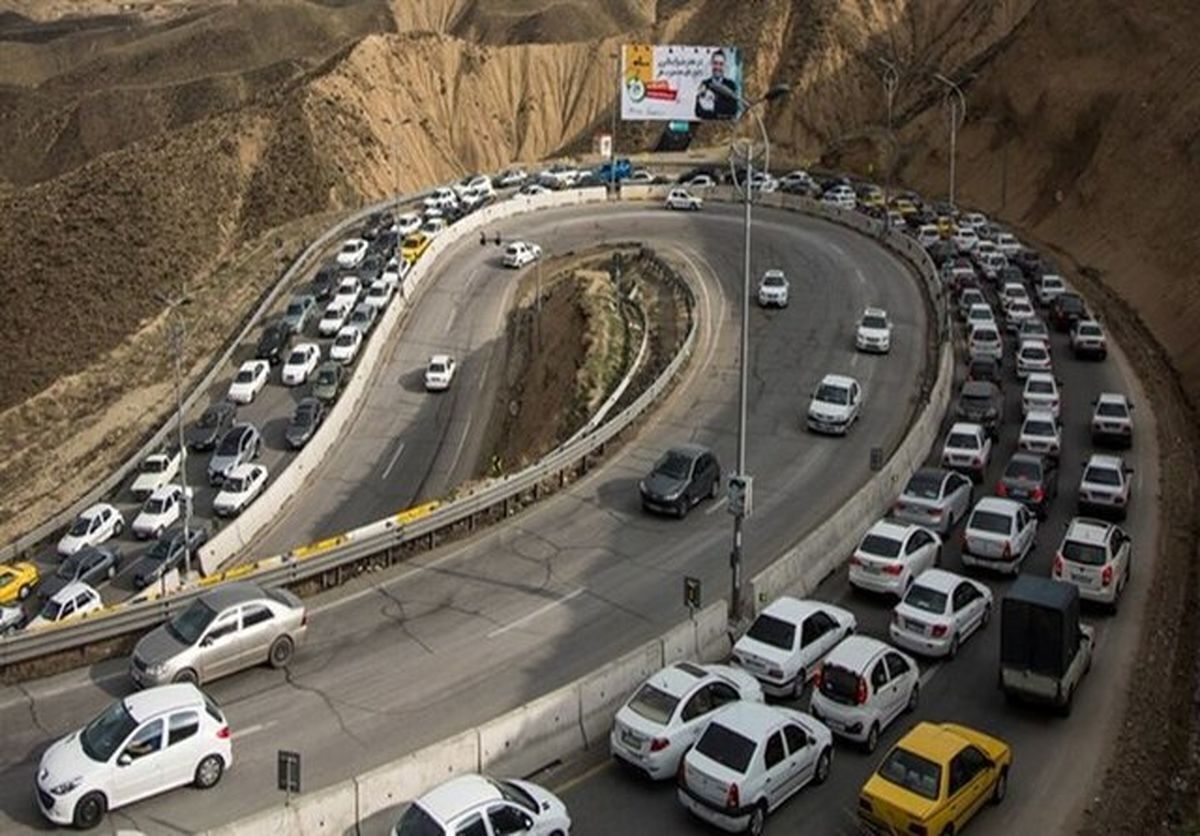 تردد روان در آزادراه تهران-شمال و ترافیک سنگین در جاده چالوس تردد روان در آزادراه تهران-شمال و ترافیک سنگین در جاده چالوس