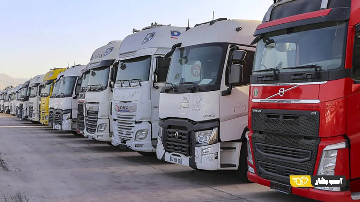 اعتراض کامیون داران همچنان ادامه دارد اعتراض کامیون داران همچنان ادامه دارد
