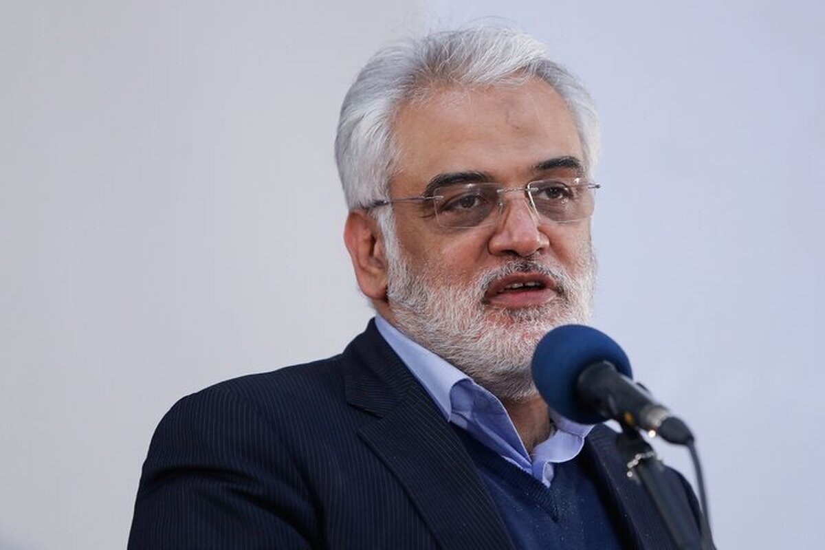 تصویری از مزار شهید طهرانچی و همسرش