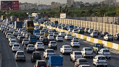ترافیک سنگین در محور چالوس و هراز جریان دارد