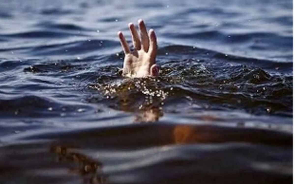 مرگ غم انگیز جوان ساوجی هنگام شنا در سد