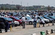 سکوت سنگین در بازار خودرو حاکم شد؛ خریداران و فروشندگان دست نگه داشته‌اند
