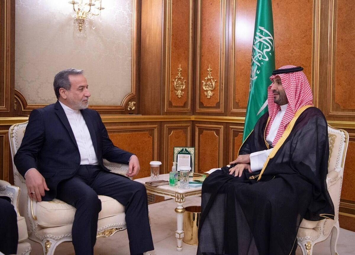 جزئیات دیدار و گفتوگوی عراقچی و ولیعهد عربستان؛ بن سلمان: توسعه روابط با تهران اولویت رهبری ریاض است، در مسیر توسعه روابط با ایران مصمم هستیم جزئیات دیدار و گفتوگوی عراقچی و ولیعهد عربستان؛ بن سلمان: توسعه روابط با تهران اولویت رهبری ریاض است، در مسیر توسعه روابط با ایران مصمم هستیم