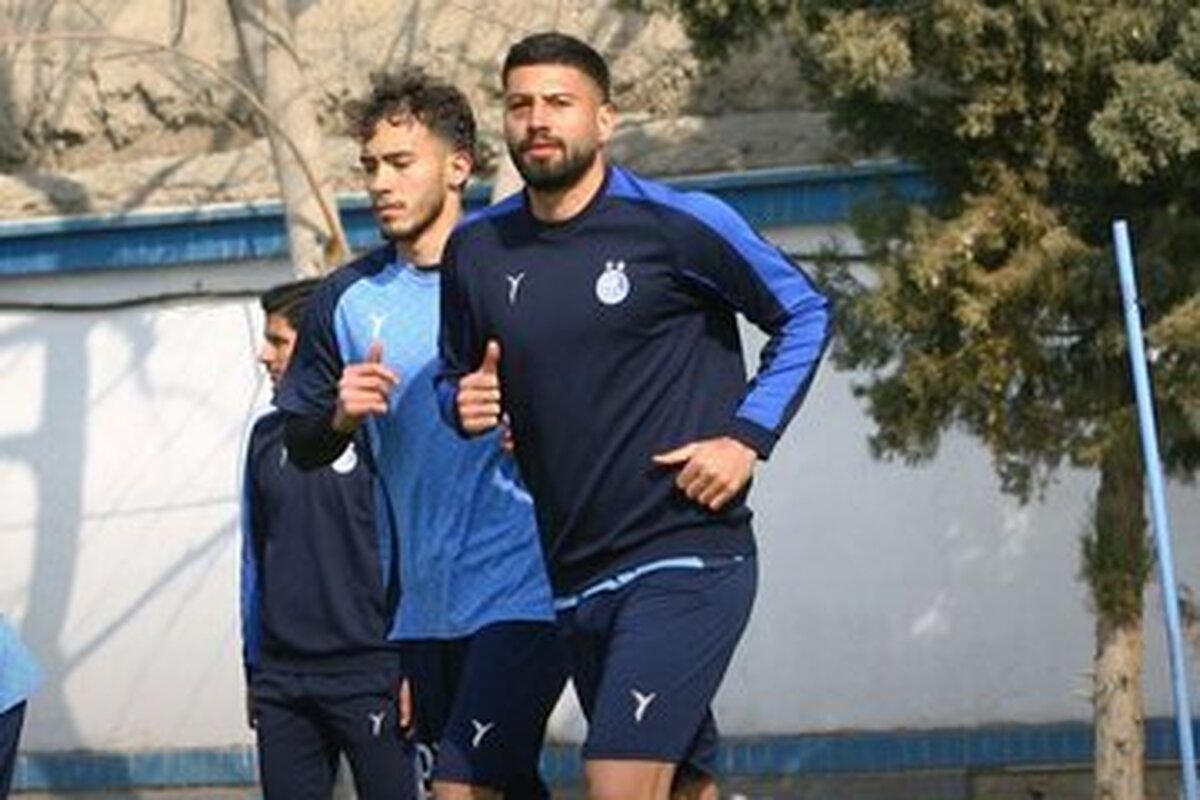یک آبی پوش قراردادش را فسخ کرد!