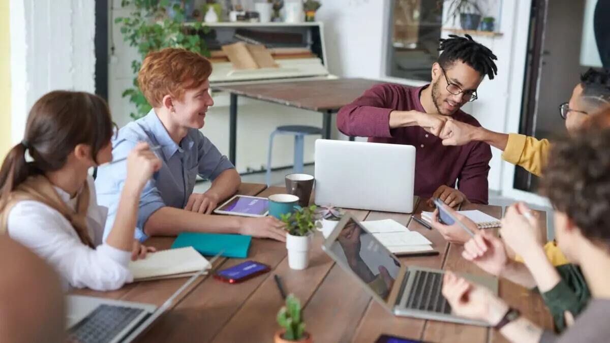 چگونه بر ترس از انگلیسی صحبت کردن غلبه کنیم؟ (آموزش گام به گام)