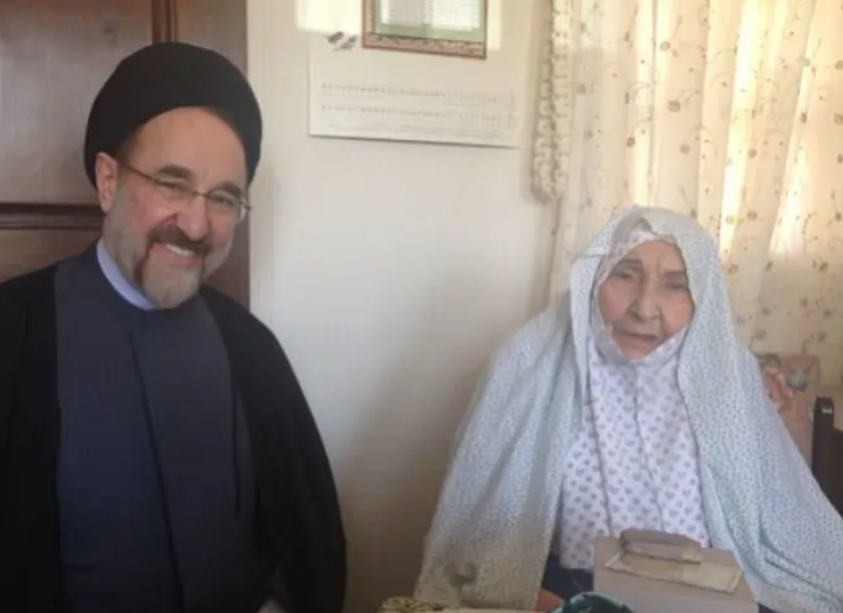  شباهت عجیب سید محمد خاتمی به مادرش+ عکس