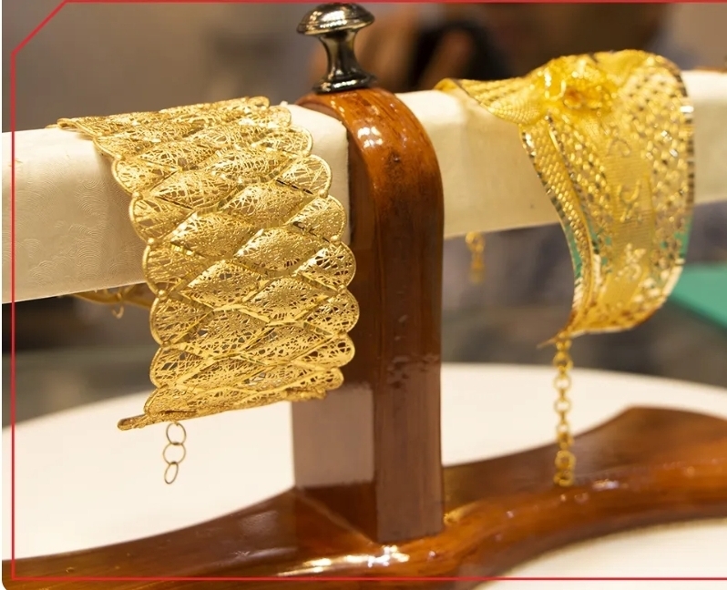 پیش بینی قیمت طلا و سکه پنجشنبه ۱۶ مرداد ۱۴۰۴ / بازار طلا گوش به فرمان افت دلار شد