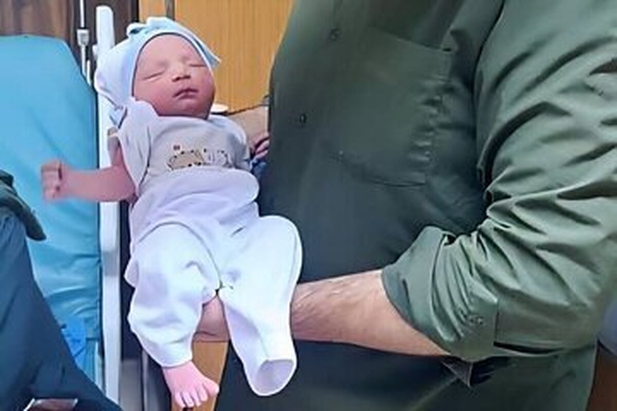 تولد نوزاد ایرانی در راهپیمایی اربعین حسینی