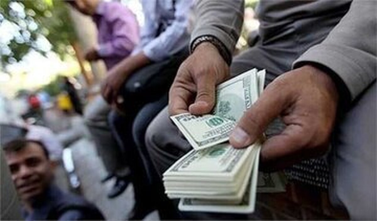 سیگنال منفی نامه تروئیکا به قیمت دلار