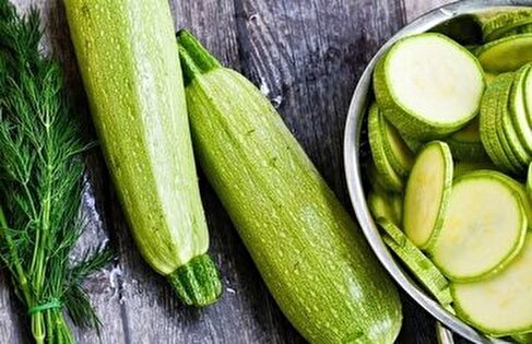 یک ماده غذایی کم کالری و مفید برای رفع نفخ و یبوست