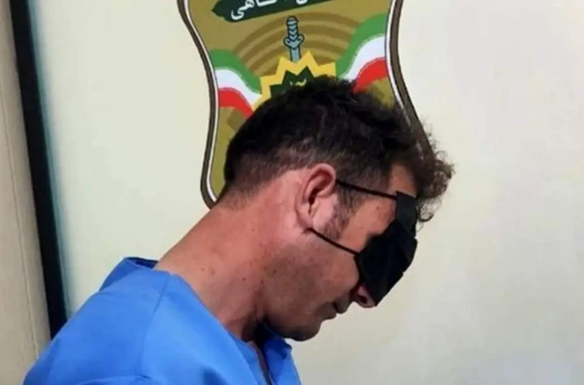 عکسی از مادر الهه حسین نژاد در دادگاه که اشک همه را درآورد+ تصویر