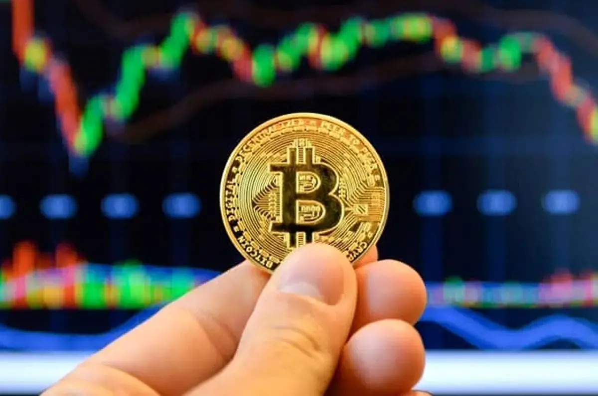 قیمت بیت کوین امروز ۱۲ شهریور ۱۴۰۴ چند شد؟