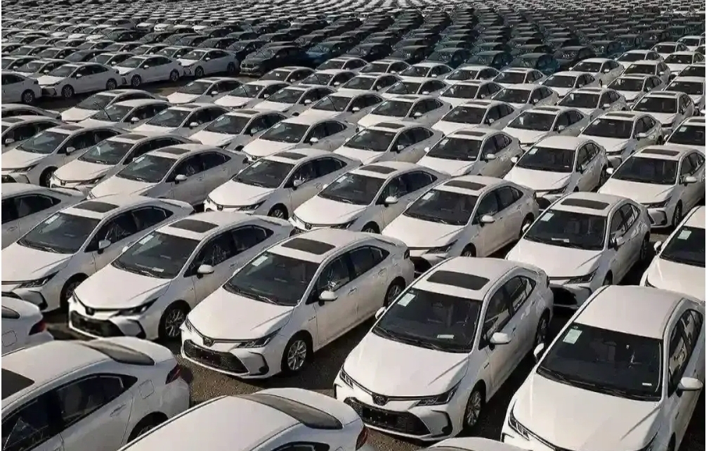 پیشبینی بازار خودرو هفته اول مهر ۱۴۰۴ / سایه سنگین بلاتکلیفی سیاستگذاران بر بازار خودرو