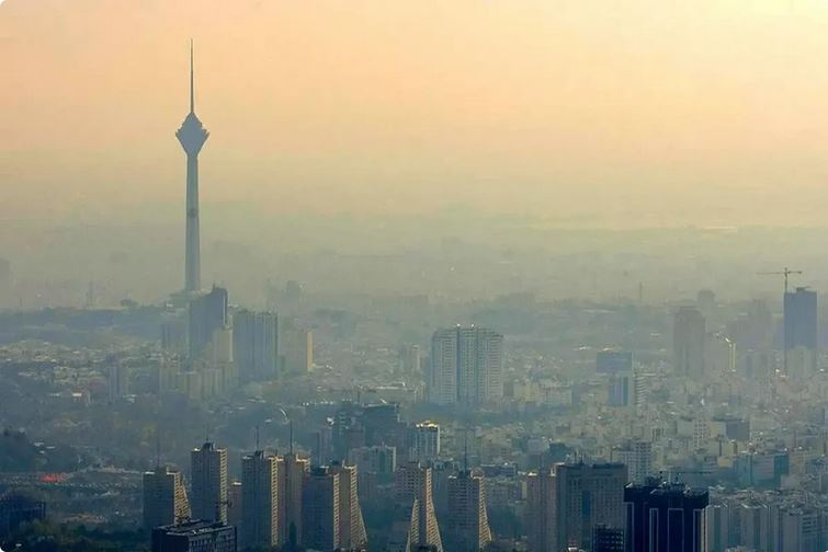 وضعیت هوای تهران نارنجی و آلوده است