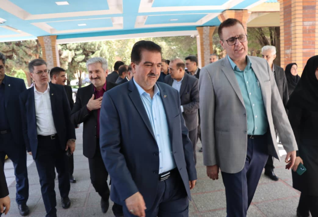 دکتر للـه گانی: بانک رفاه کارگران حضور پر رنگی در استان ها خواهد داشت