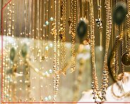 پیش‌ بینی قیمت طلا و سکه امروز پنجشنبه ۱۰ مهر ۱۴۰۴ / کاهش قیمت در بازار طلا غیرممکن شد؟