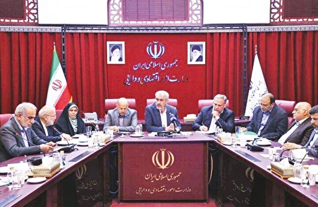 دولت براي تحقق رشد ۸ درصدي اقتصاد چه مي‌كند؟