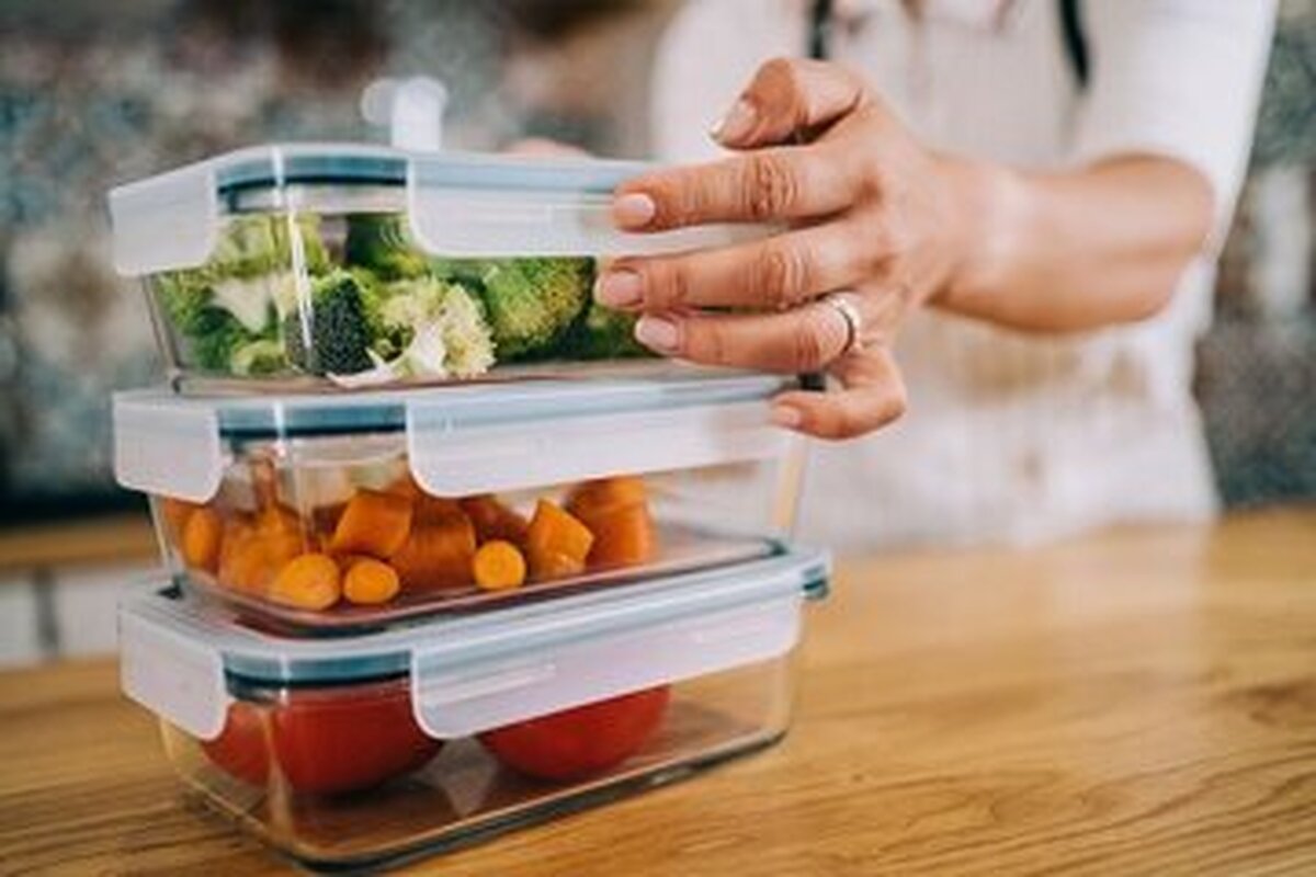 این غذاها را اصلا در ظروف پلاستیکی نگهداری نکنید