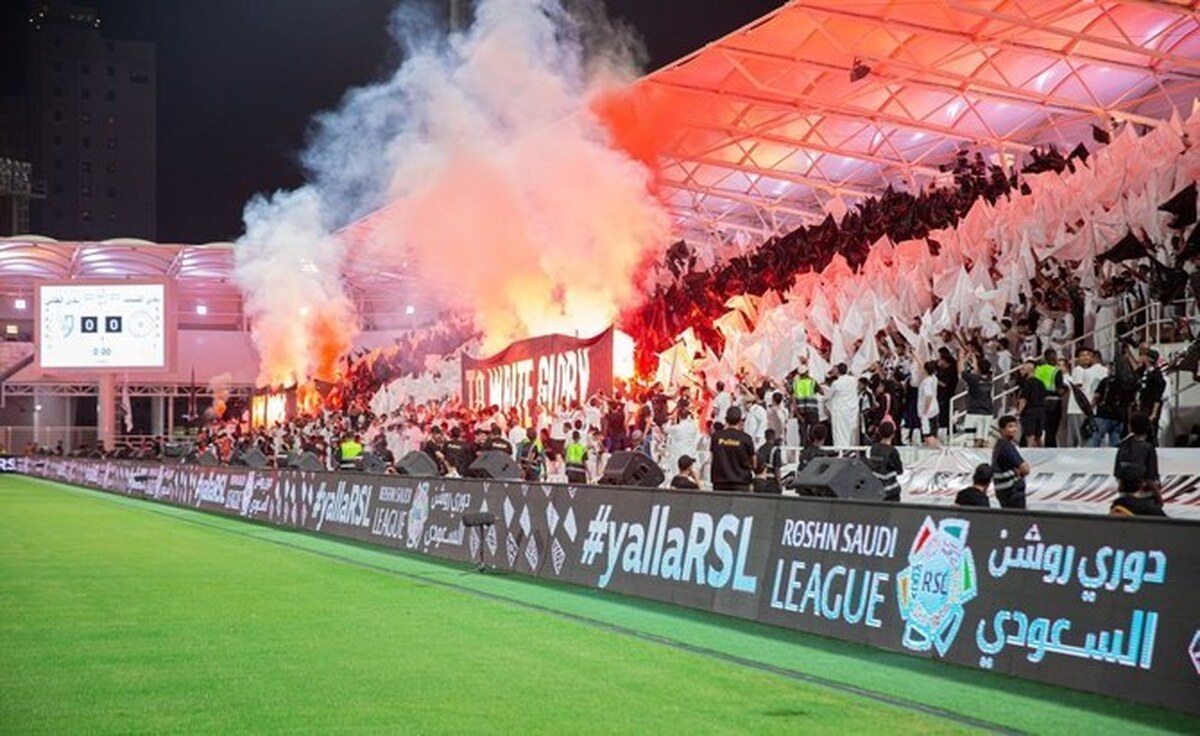 فوتبالیست مشهور ایرانی بهخاطر حمل کوکائین دستگیر شد!