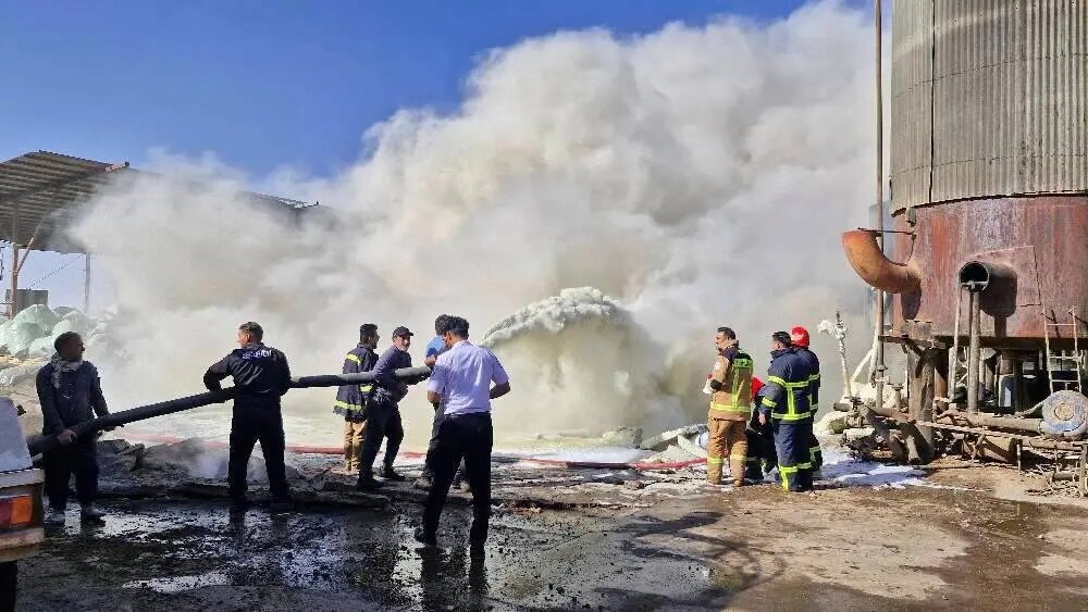 جزئیات آتش‌سوزی در شرکت پالایش نفت پارسیان ایوانکی/ آمار مفقودان و مصدومان