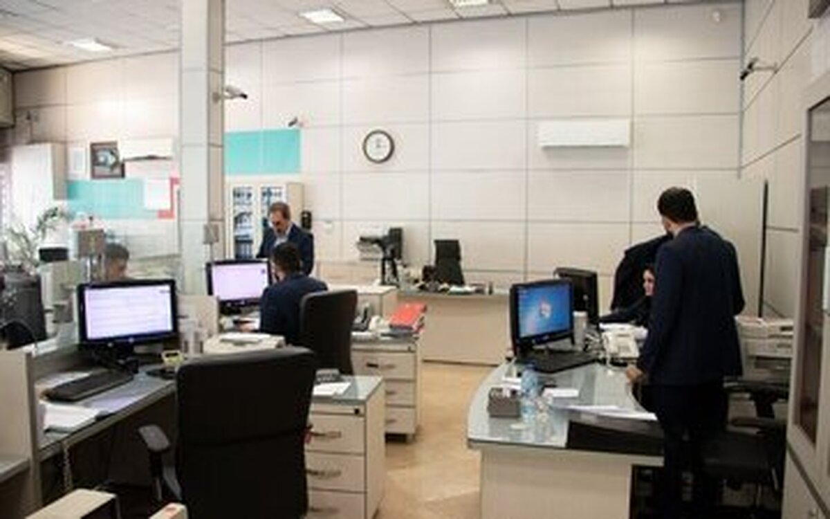 کارمندان فورا بخوانند/ این کارمندان تعدیل و عزل نمی‌شوند