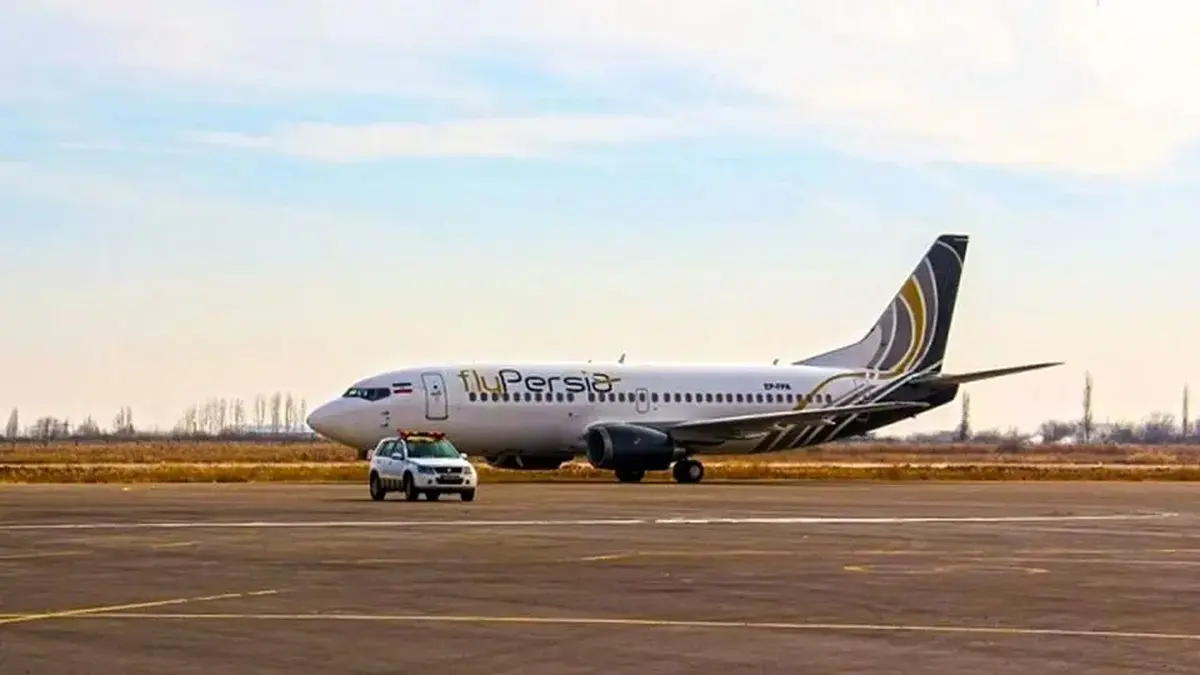 تعلیق ۸ دفتر خدمات مسافرتی هوایی