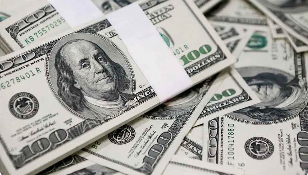 پیش بینی قیمت دلار امروز یکشنبه ۱۶ آذر ۱۴۰۴