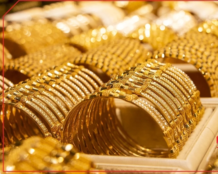 پیش بینی قیمت طلا و سکه دوشنبه ۱۷ آذر ۱۴۰۴ / جهش دلار موتور صعود طلا را روشن نگه میدارد؟