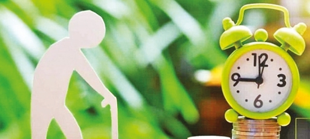 «بيمه اكمل» امكاني كه بازنشستگان  توان پرداخت هزينه‌اش را ندارند