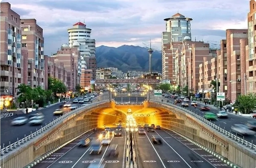 امشب هر دو مسیر تونل توحید مسدود می شود