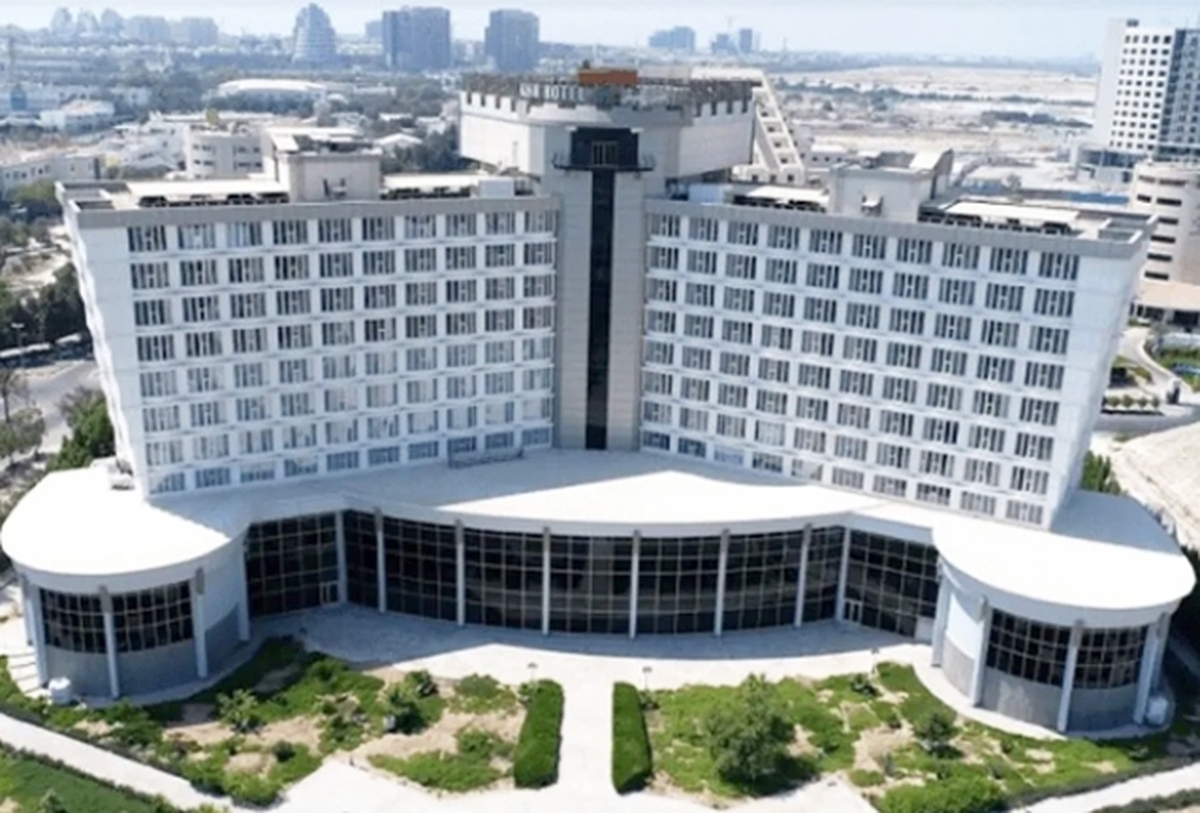 معرفی هتل بین المللی کیش - امکانات، عکس استخر، منو صبحانه 