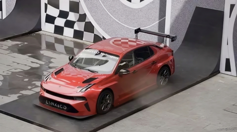 خودروساز چینی لینک اند کو که تحت حمایت جیلی فعالیت می کند، در ویبو اعلام کرد که نخستین محموله از سفارش های مدل مسابقه ای جدید Lynk & Co 03+ TCR به طور کامل فروخته شده است.