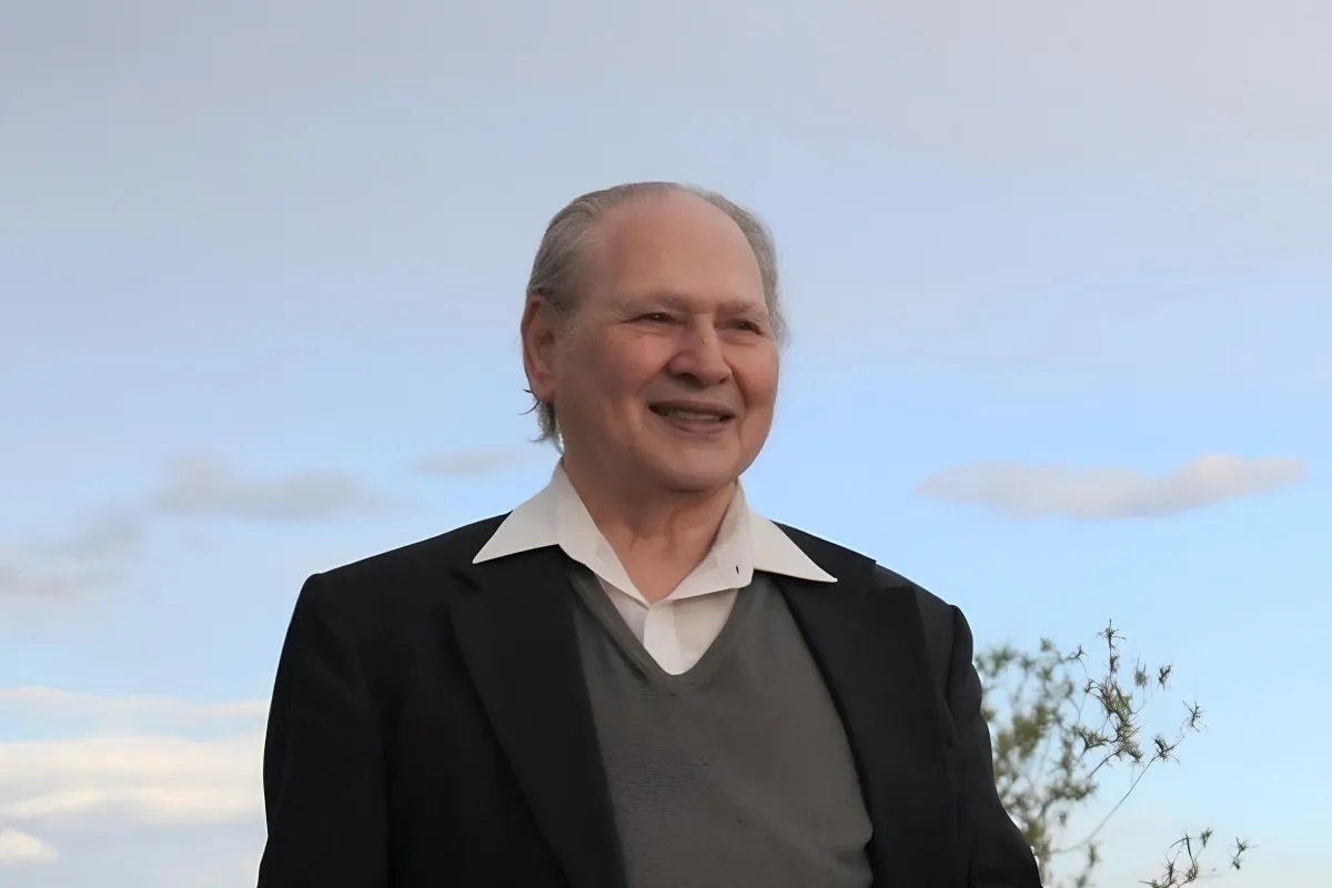 این مرد با یک اشتباه، از ثروت ۳۰۰ میلیارد دلاری گذشت