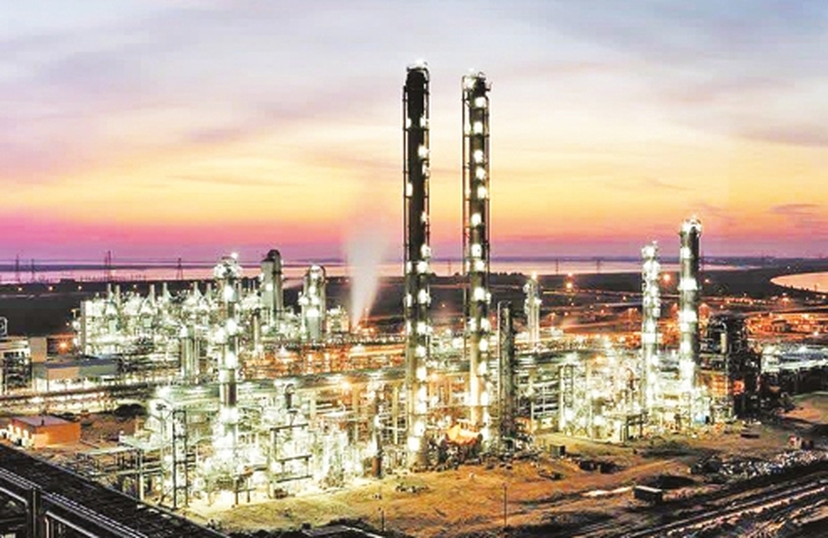 چگونه پتروشيمي‌ها به موتور پنهان اقتصاد تبديل شد؟