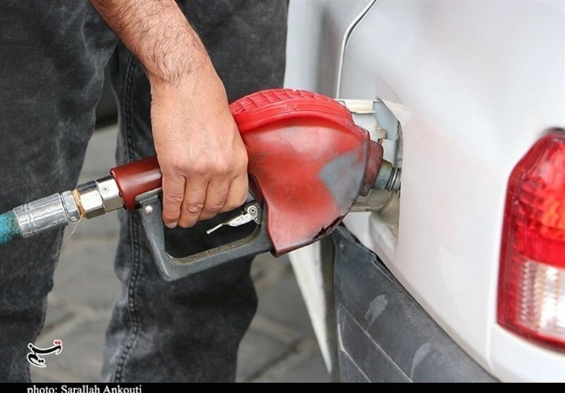 نرخ سوم بنزین اعلام شد/ سوختگیری با کارت جایگاه‌ها 5000 تومان