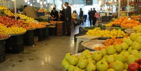 جدول قیمت رسمی میوه و سبزی در هفته دوم شهریور+ میدان بزرگ میوه و تره‌بار تهران، قیمت عمده‌فروشی محصولات کشاورزی در هفته جاری (۹ تا ۱۵ شهریور ۱۴۰۵) را تعیین کرد.