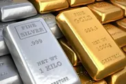 طلای داغ در برابر نقره سرد/ کدام بازار برای سرمایه‌گذاری مناسب‌تر است؟
